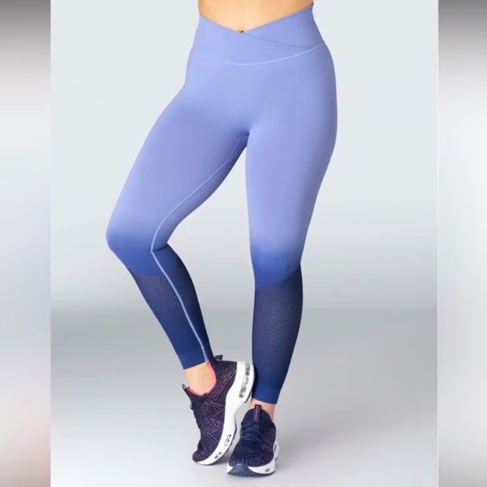 {SHEFIT} Seamless Leggings Periwinkle Ombre